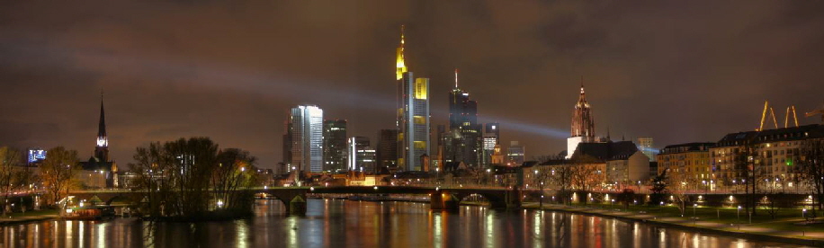 Lichtdach über Frankfurt: Strahlengang über Alter Brücke