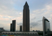 Blick vom Dachgarten des Skyline Plaza auf die Hochhuser des Messeviertels: AfE-Turm