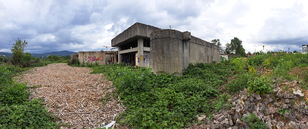 Verlassene Bauten: Beton-Bungalow am Taunusrand