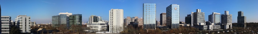 Frankfurt (Main): Bürostadt Niederrad mit den Olivetti-Häusern rechts